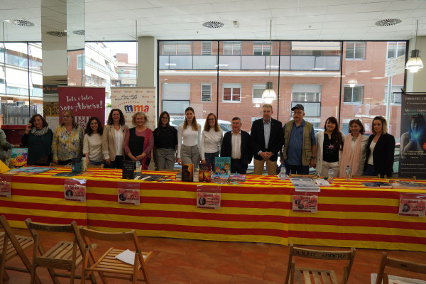 Diada de Sant Jordi 2026 d'Abrera: Signatura de llibres d'autors i autores locals al Mercat Municipal d'Abrera