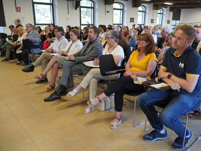 La Llibreria Figaflor d'Abrera, premiada en el 12è Concurs d’Iniciatives Empresarials del Baix Llobregat Nord dins el programa "Fem Xarxa, Fem Empresa"