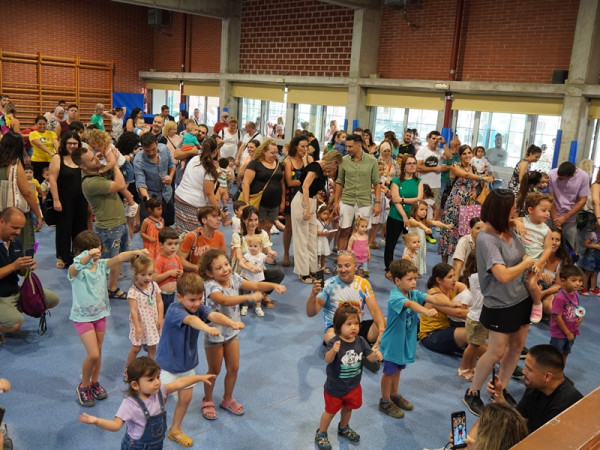 Felicitem els centres educatius del nostre municipi que han tancat el curs 2022/2023 amb l'assoliment de projectes, diversió i bon ritme! - Escola Bressol Municipal Món Petit