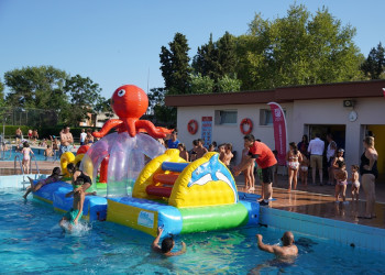 Èxit de la Festa de l'estiu a Abrera, amb inflables i jocs a la Piscina Municipal d'Estiu!