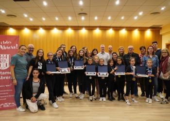 Lliurem els reconeixements esportius a les gimnastes de l'Abrera Gimnàstic Club pels èxits assolits als Campionats d'Espanya de Gimnàstica Artística d'aquest estiu