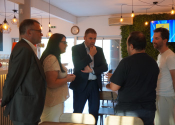 Aquest divendres 1 de maig s'inaugura el Candela Gastrobar, el nou espai gastronòmic de la Piscina Municipal d'Estiu d'Abrera, a partir de les 18 h. Us hi esperem!