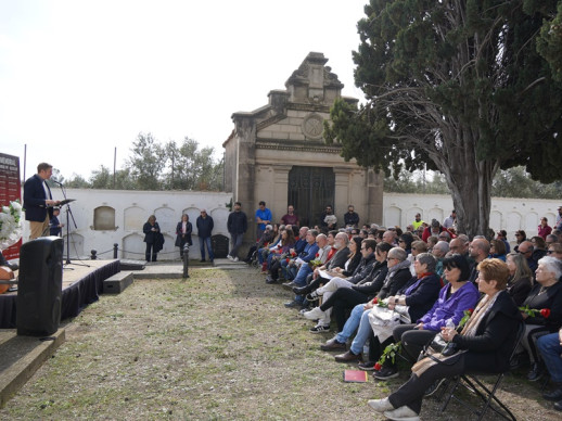 Treballem per la memòria històrica i democràtica! Homenatge als assassinats pel franquisme a Abrera i Olesa de Montserrat