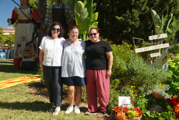 Ofrena floral al monument de Rafael Casanova. Associació Amb Cor de Gòspel