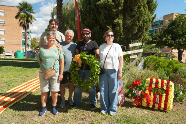 El dijous 11 de setembre de 2025 hem commemorat, un any més, la Diada Nacional de Catalunya amb la tradicional ofrena floral i una cantada d'havaneres. Ofrena floral 2025. ERC