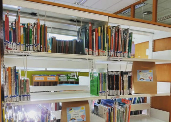 La biblioteca Josep Roca i Bros torna a impulsar el projecte "Hi havia una vegada" amb l'alumnat de P5 de les escoles abrerenques