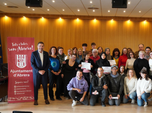 A Abrera apostem per la formació! Lliurem els diplomes acreditatius a l'alumnat de diversos cursos del Departament de Promoció Econòmica. Enhorabona a tothom!