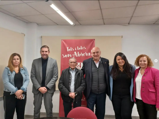 Signem novament el conveni de col·laboració amb Creu Roja del Baix Llobregat Nord per al foment del projecte "Donem Suport" d’entrega d’aliments i materials de primera necessitat