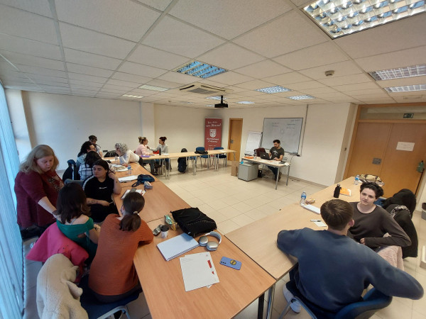 Engeguem un nou curs de Monitor/a de lleure dirigit a persones majors de 18 anys inscrites al Servei Local d'Ocupació