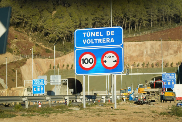 El túnel de la B-40 rep el nom de Voltrera, a petició de l'Ajuntament d'Abrera