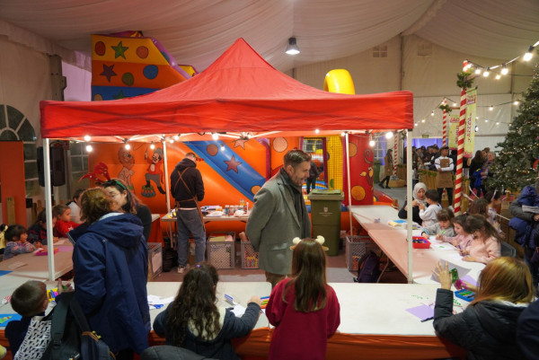 La il·lusió del Nadal es viu a Abrera! Carpa Diverespai del Parc de Nadal
