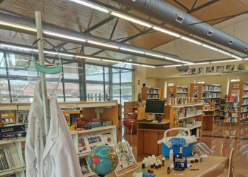 Commemorem el Dia Internacional de la Dona i la Nena en la Ciència! No us perdeu l'aparador temàtic i les recomanacions literàries de la Biblioteca Josep Roca i Bros