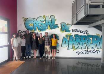 Rebem la visita del conseller comarcal de joventut del Baix Llobregat, Victor Flores, en el Casal de Joves d'Abrera