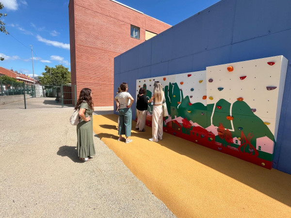 A punt per l'inici del curs escolar 2025-2026! Un any més, durant l'estiu hem treballat en la millora a les instal·lacions dels centres educatius d'Abrera. Escola Ernest Lluch