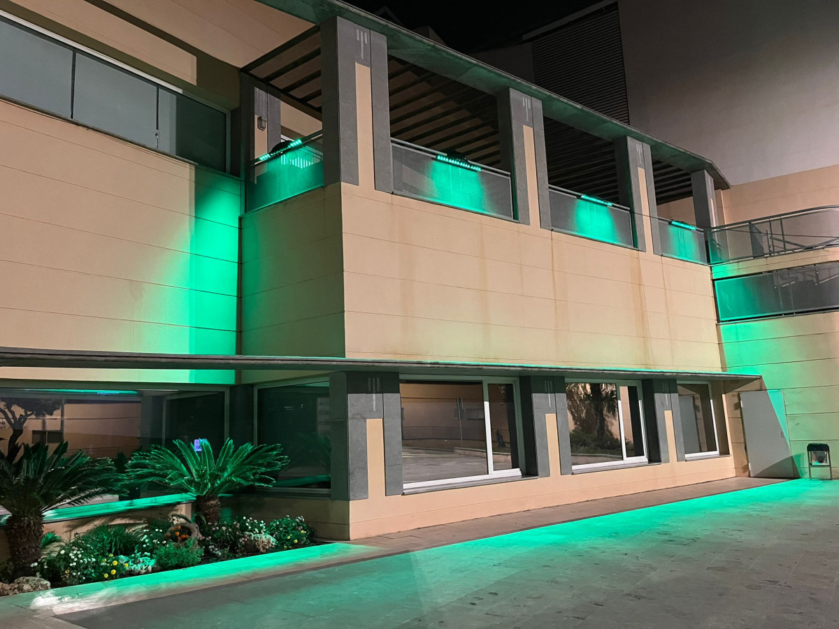 Commemorem, un any més, el Dia Mundial de l’Alzheimer. Il·luminació de l'Ajuntament d'Abrera