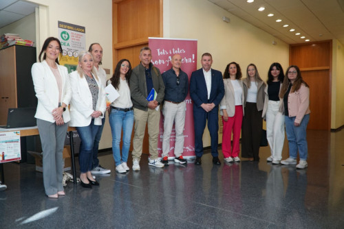 Abrera amb l'ocupació local i el teixit empresarial! Més de 160 persones han participat en la 2a Jornada de Recerca de Feina, amb xerrades, trobada d'empreses i lliurament de currículums