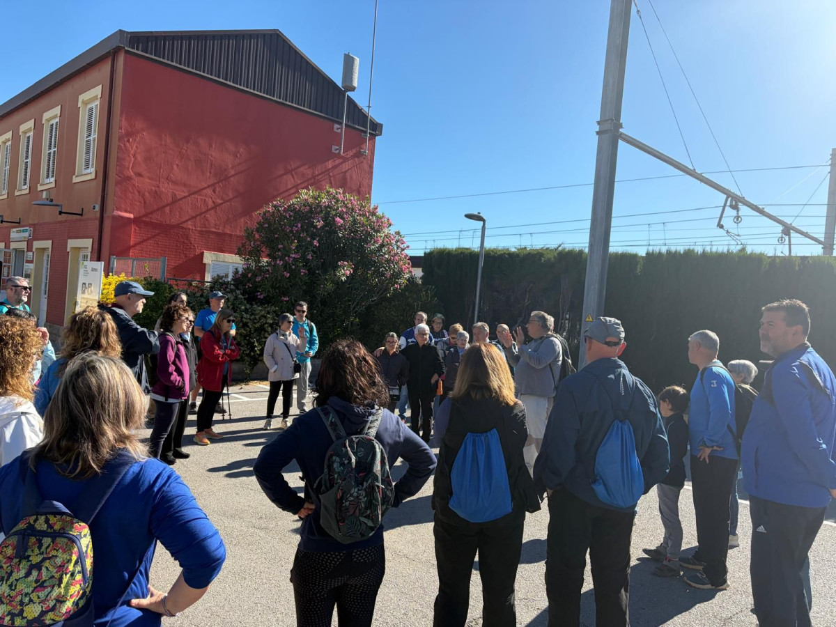A Abrera connectem amb el riu Llobregat! Més de 50 persones han participat en una nova edició de Walking Rivers (Caminant rius)