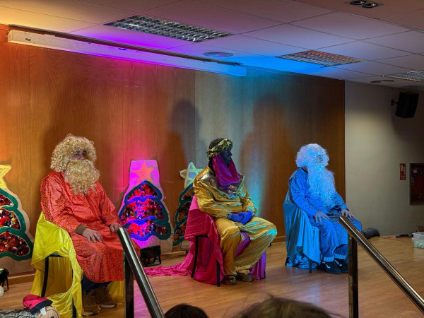 Felicitem la comunitat educativa per la realització de nombroses activitats nadalenques i solidàries al municipi. Escola Bressol Municipal