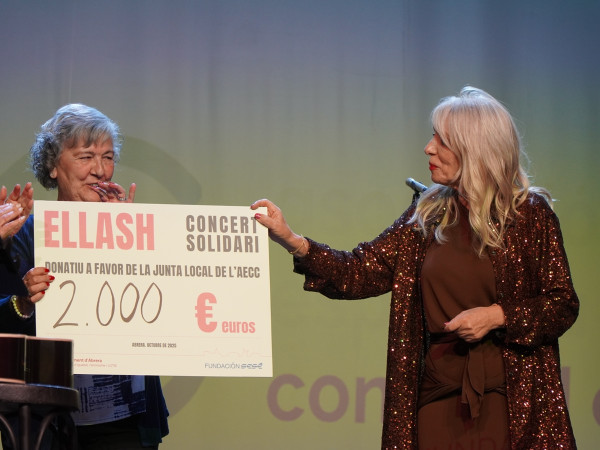 A Abrera hem commemorat el Dia Mundial contra el Càncer de Mama amb el festival solidari ELLASH, organitzat per la Fundació Sesé i l'Ajuntament d'Abrera