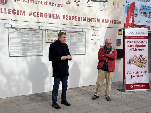 A Abrera celebrem el Dia Internacional dels Drets Humans amb la presentació dels Panells de la DUDH, un projecte dels Pressupostos Participatius