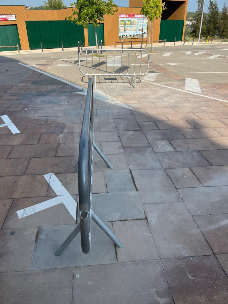 Recentment hem finalitzat els treballs de reparació del paviment a la zona del Cementiri Vell