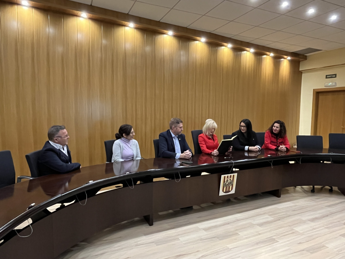 Rebem a Abrera la visita institucional de la delegada del Govern de la Generalitat de Catalunya a Barcelona, Pilar Díaz