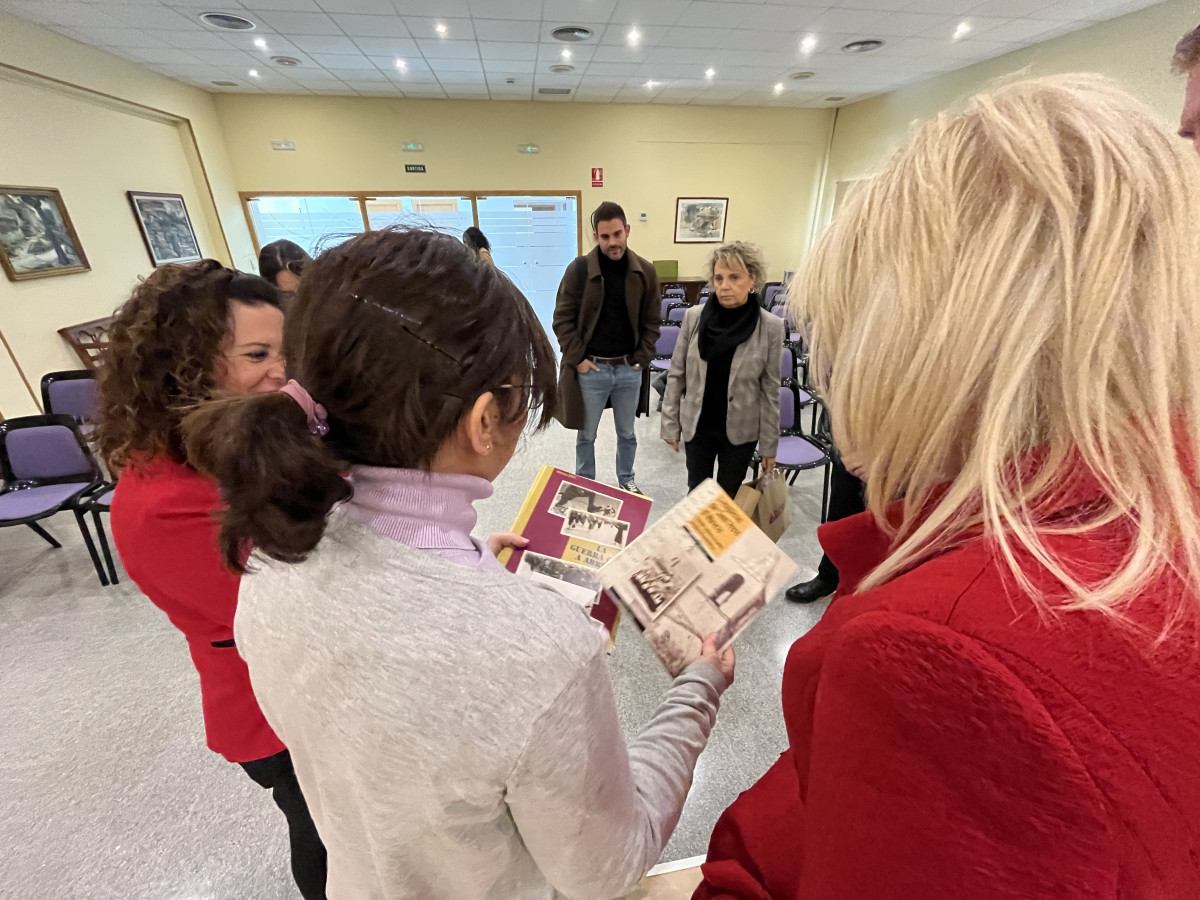 Rebem a Abrera la visita institucional de la delegada del Govern de la Generalitat de Catalunya a Barcelona, Pilar Díaz