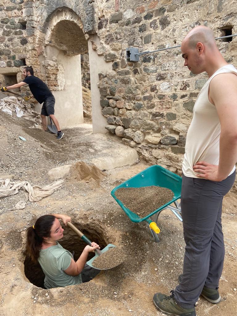 Comença la primera campanya d’excavacions arqueològiques al Castell de Voltrera d’Abrera