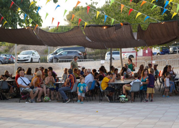 El veïnat del barri de Can Vilalba viu la seva Festa Major, amb un ampli programa d'activitats adreçades a tota la família!