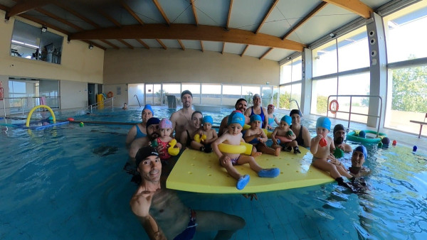 Finalitzem amb èxit el curs de nadons de la Piscina Municipal d'Estiu!