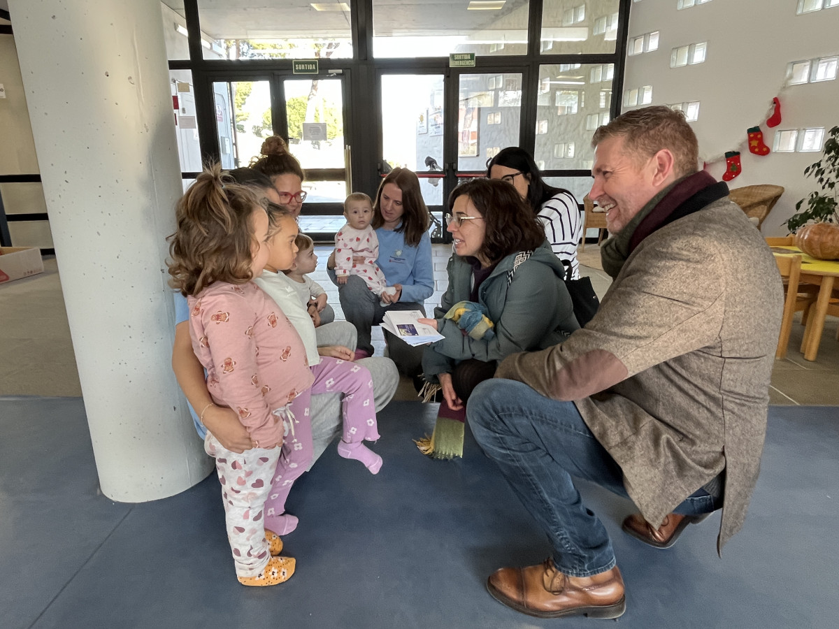 Obsequiem amb una entrada pel tobogan gegant als i les escolars residents a Abrera