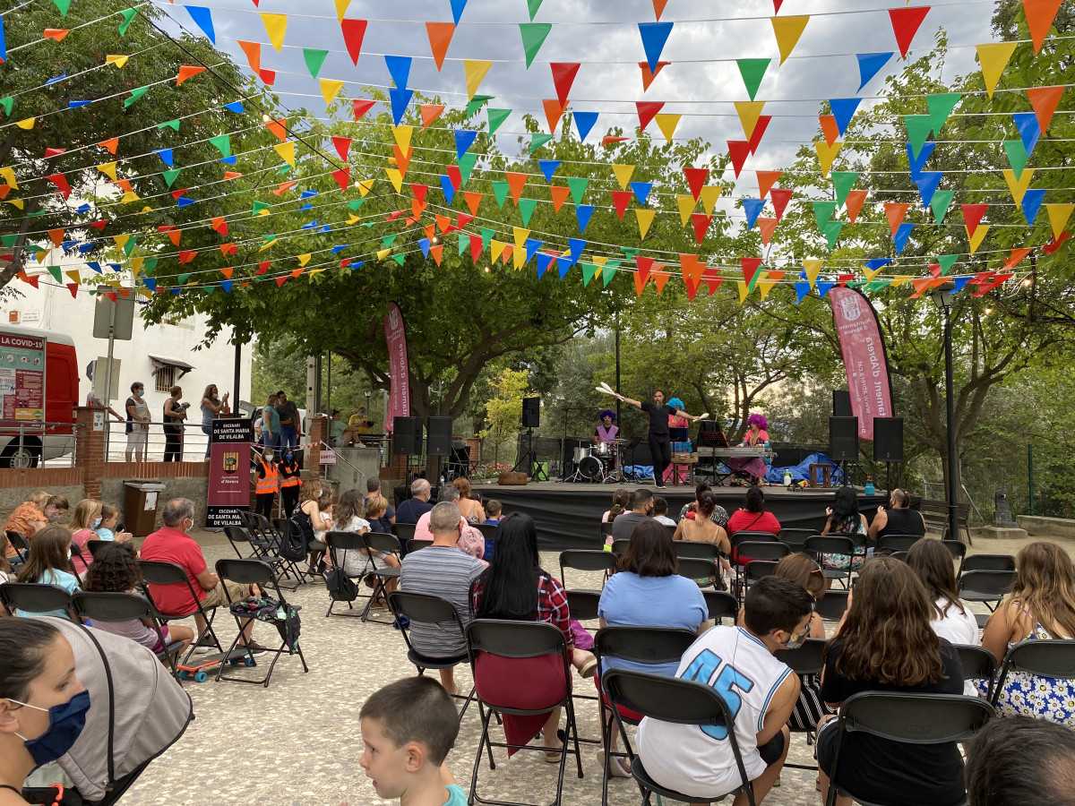 El barri de Santa Maria de Vilalba d'Abrera celebra la seva Festa Major amb diferents activitats programades i bona participació de veïnes i veïns!