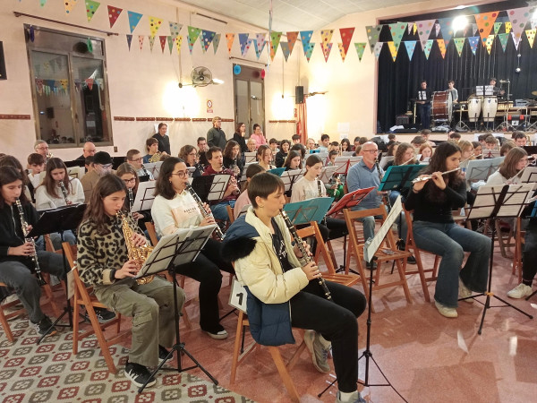L'Escola Municipal de Música d’Abrera ha participat en el Concert de Santa Cecília