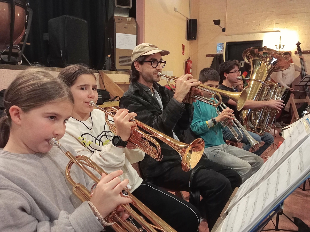 L'Escola Municipal de Música d’Abrera ha participat en el Concert de Santa Cecília