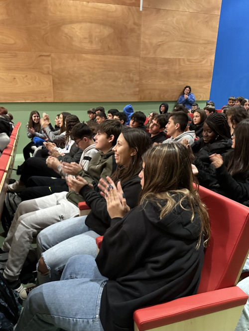 Duem a terme una Jornada de Memòria Democràtica amb l'Institut Voltrera, amb una visita a l'espai patrimonial de les Trinxeres de la Guerra Civil del Bosc de Sant Miquel i la projecció del documental 'Abrera: de la II República a la postguerra'