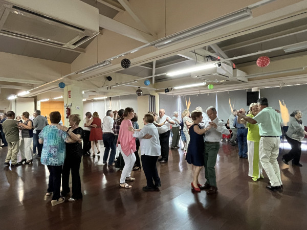La Setmana de la Gent Gran d'Abrera torna a comptar enguany amb diferents activitats programades des d'aquest dimarts 21 al divendres 31 de maig de 2024. Festa de la primavera