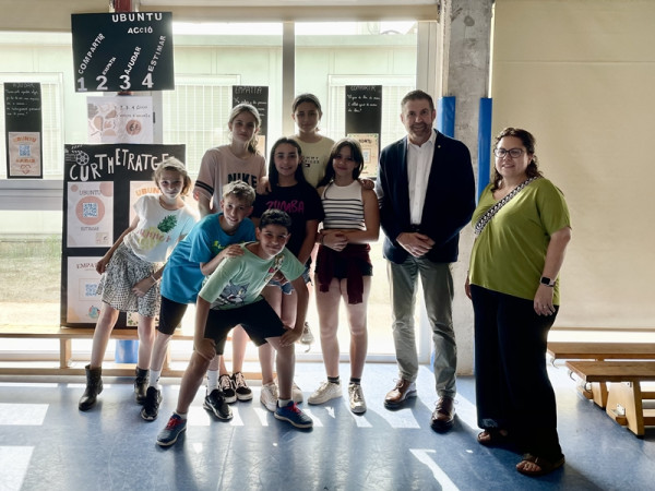 Felicitem els centres educatius del nostre municipi que han tancat el curs 2022/2023 amb l'assoliment de projectes, diversió i bon ritme! - Escola Ernest Lluch
