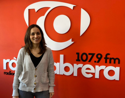 Jessica Ahaik, mediadora municipal, a Ràdio Abrera.jpg