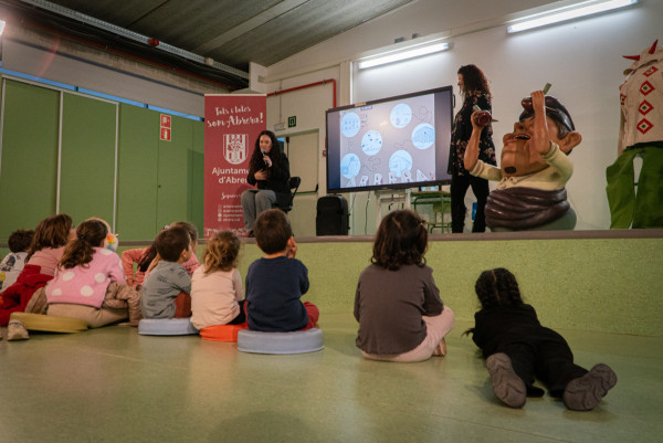 Presentem 'Abrera al Descobert', un nou llibre infantil per descobrir el municipi en família!