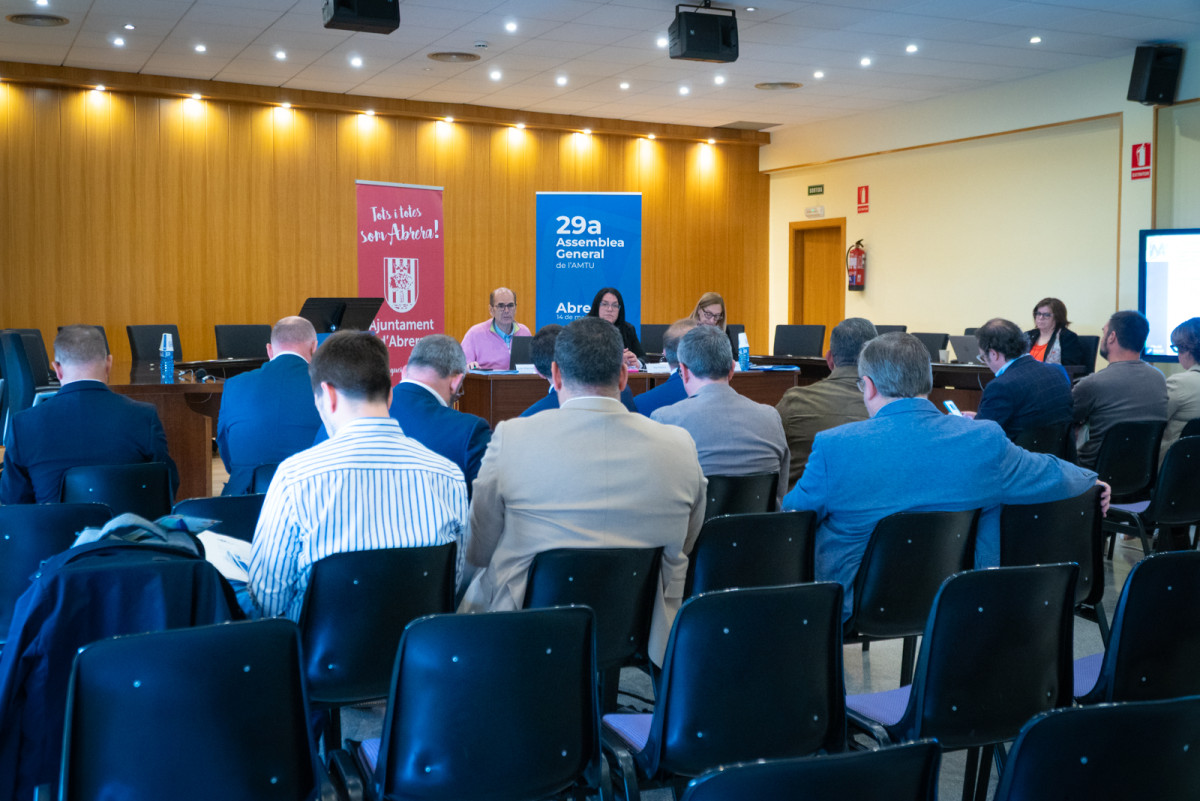 Abrera acull l'assemblea anual de l'Associació de municipis per la Mobilitat i el Transport Urbà (AMTU) per avançar cap a una mobilitat més eficient i sostenible