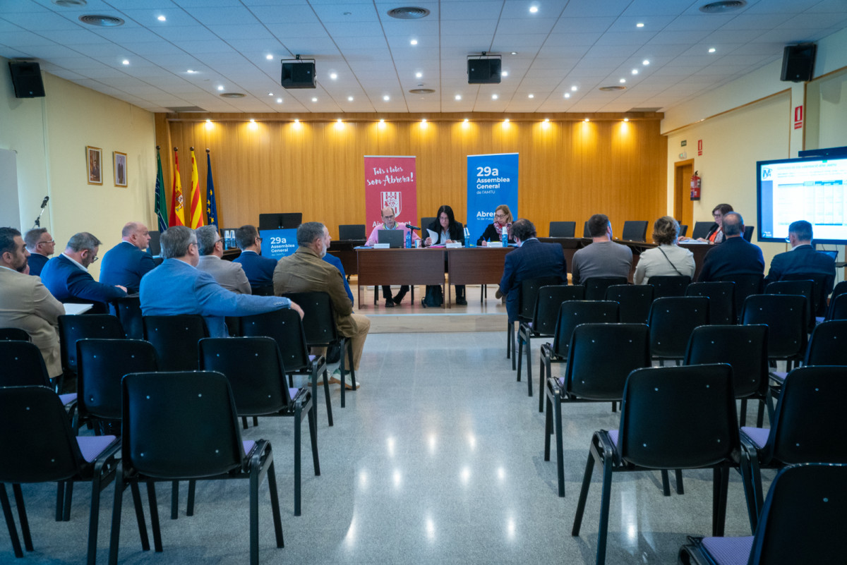 Abrera acull l'assemblea anual de l'Associació de municipis per la Mobilitat i el Transport Urbà (AMTU) per avançar cap a una mobilitat més eficient i sostenible
