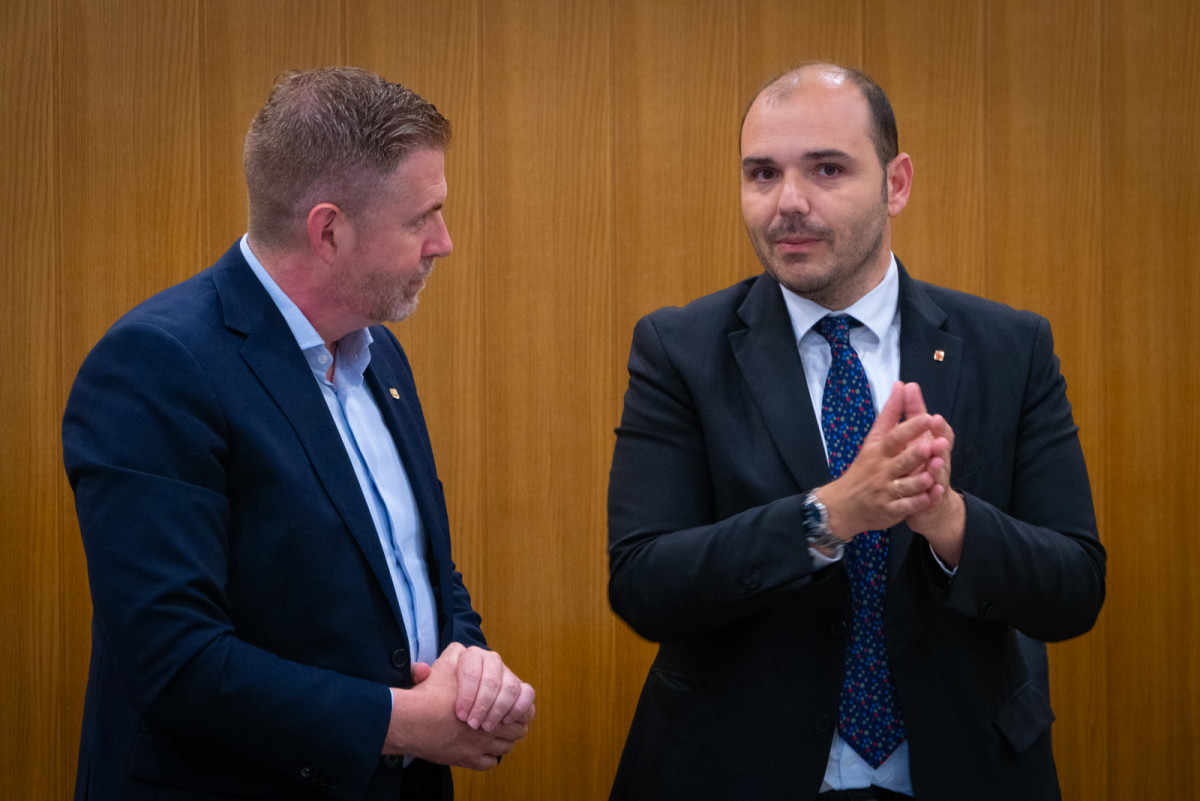 El conseller de la Presidència de la Generalitat de Catalunya, Albert Dalmau, visita l'Ajuntament d'Abrera i l'empresa Irestal Group