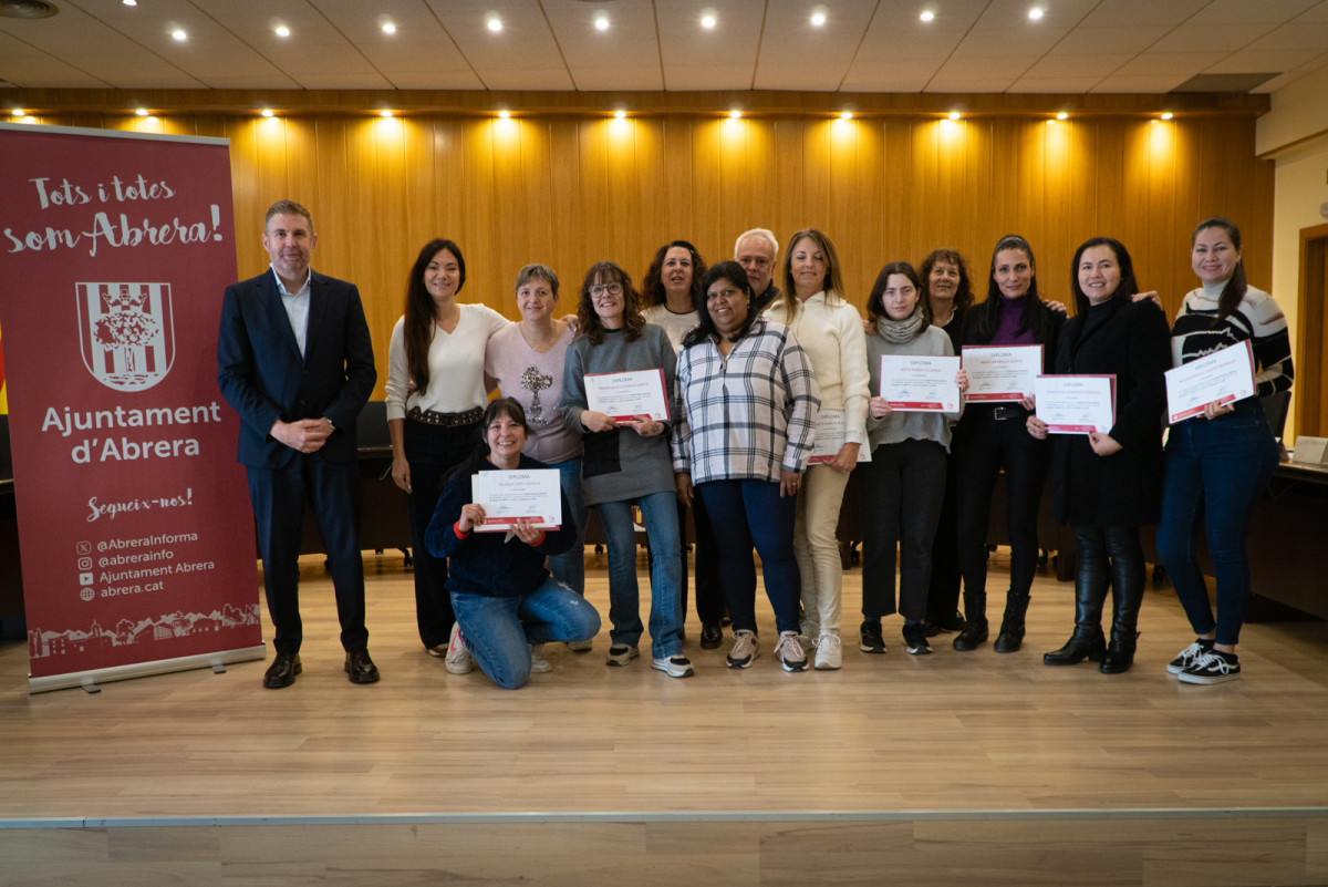 A Abrera apostem per la formació! Lliurem els diplomes acreditatius a l'alumnat de diversos cursos del Departament de Promoció Econòmica - COMPETÈNCIES DIGITALS