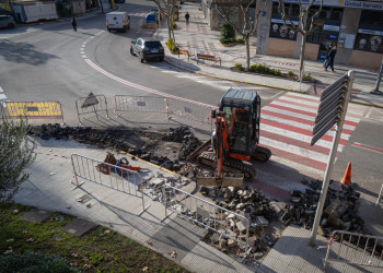 Continuem millorant la seguretat viària, amb la construcció d'un nou pas de vianants elevat a l'entorn del passeig de l'Església i l'avinguda de la Generalitat, així com la creació de noves zones de voreres ampliades