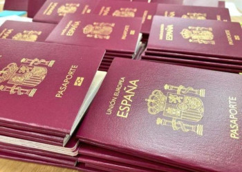 Servei d'expedició o renovació del Passaport