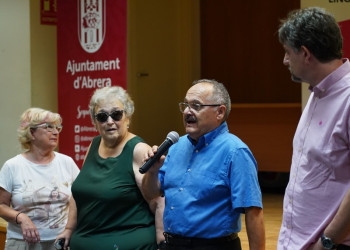 Més de 80 persones assisteixen a l’acte de cloenda dels cursos de català i la trobada de parelles lingüístiques del Voluntariat per la llengua, organitzada per l’Oficina de Català d’Abrera