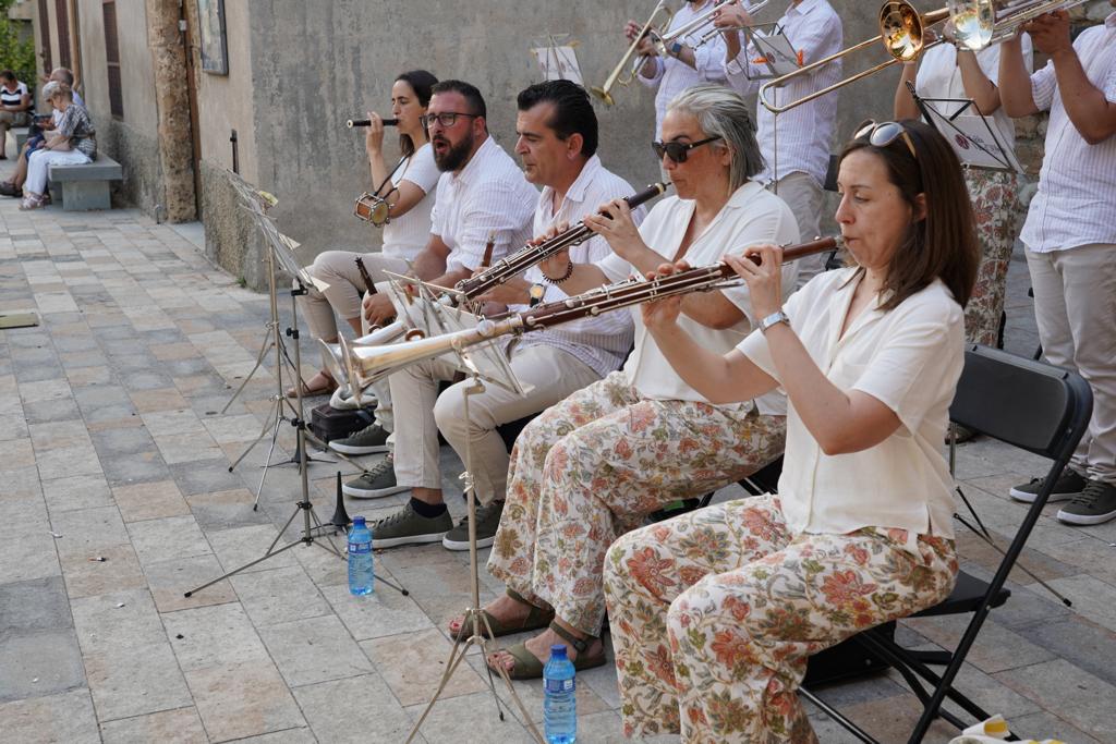 Festa Major d'Abrera 2023: Ballada de sardanes amb la Cobla Vila d'Olesa