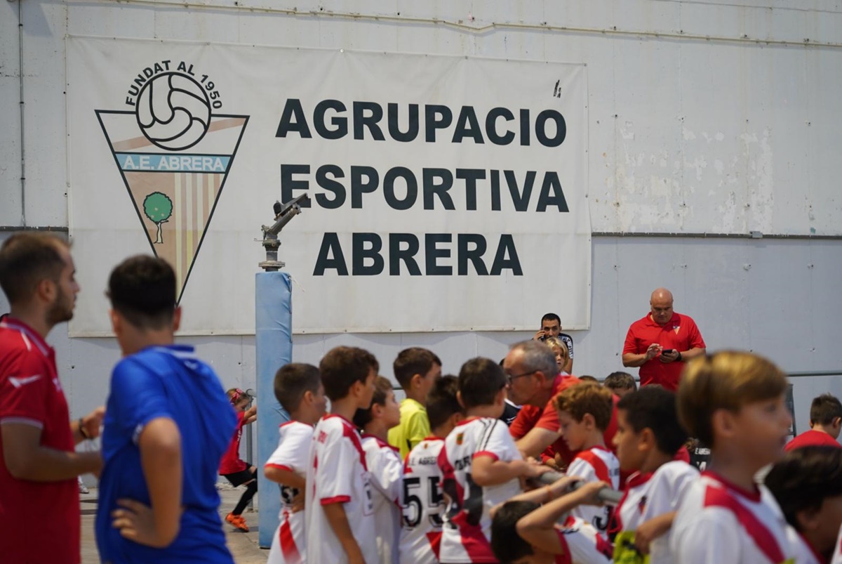 Assistim a la presentació dels equips per la temporada 2023-2024 de l'Agrupació Esportiva Abrera. Enhorabona!