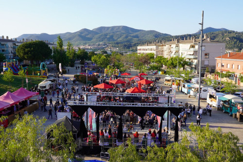 Aquest cap de setmana, torna l'Abrera Street Food! Us esperem al Parc de Can Morral el divendres 9, el dissabte 10 i el diumenge 11 de maig!