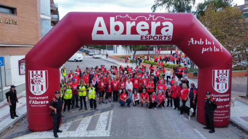 Gran èxit de participació i assistència a la 26a Caminada de la Gent Gran d'Abrera!